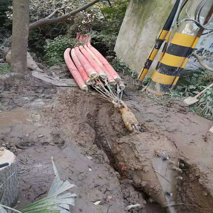 德宏车间拖拉管